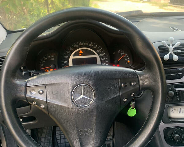 Мерседес Ц-Класс, объемом двигателя 2.2 л и пробегом 350 тыс. км за 5800 $, фото 3 на Automoto.ua