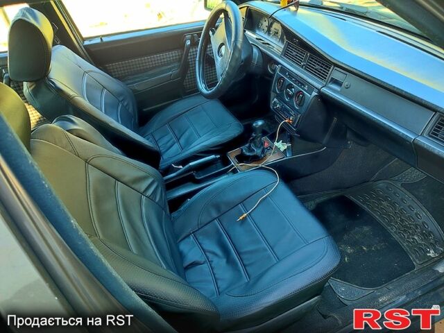 Мерседес Ц-Клас, об'ємом двигуна 2.6 л та пробігом 0 тис. км за 1900 $, фото 6 на Automoto.ua