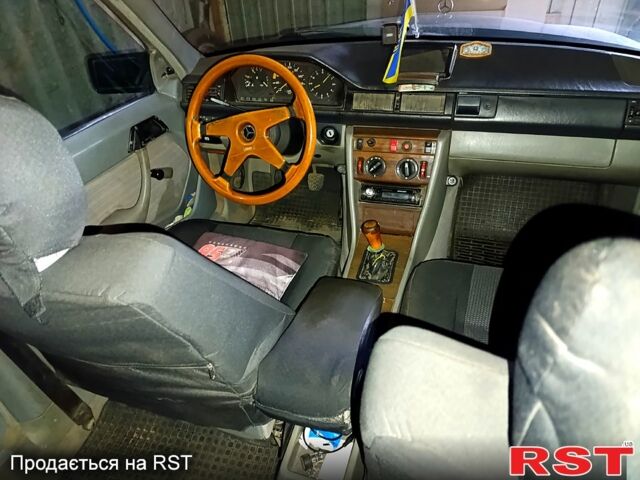 Мерседес Ц-Класс, объемом двигателя 2 л и пробегом 316 тыс. км за 3500 $, фото 1 на Automoto.ua