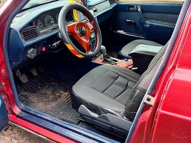 Мерседес Ц-Клас, об'ємом двигуна 2 л та пробігом 0 тис. км за 1600 $, фото 2 на Automoto.ua