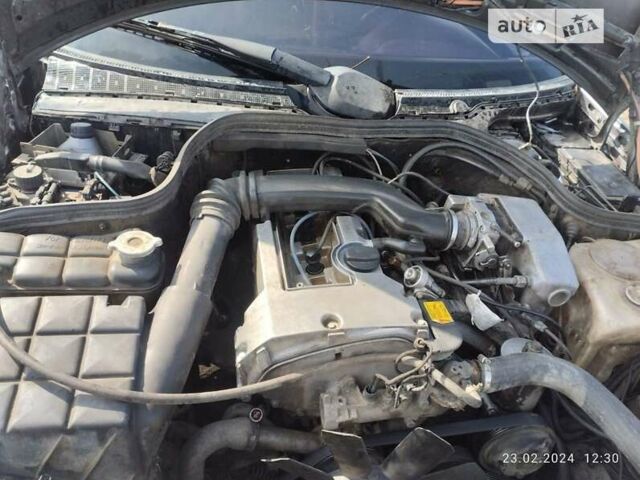 Мерседес Ц-Клас, об'ємом двигуна 0 л та пробігом 318 тис. км за 1800 $, фото 8 на Automoto.ua