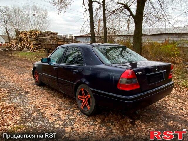 Мерседес Ц-Класс, объемом двигателя 1.8 л и пробегом 160 тыс. км за 2000 $, фото 2 на Automoto.ua