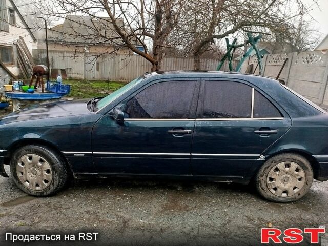 Мерседес Ц-Класс, объемом двигателя 2.5 л и пробегом 0 тыс. км за 3200 $, фото 5 на Automoto.ua