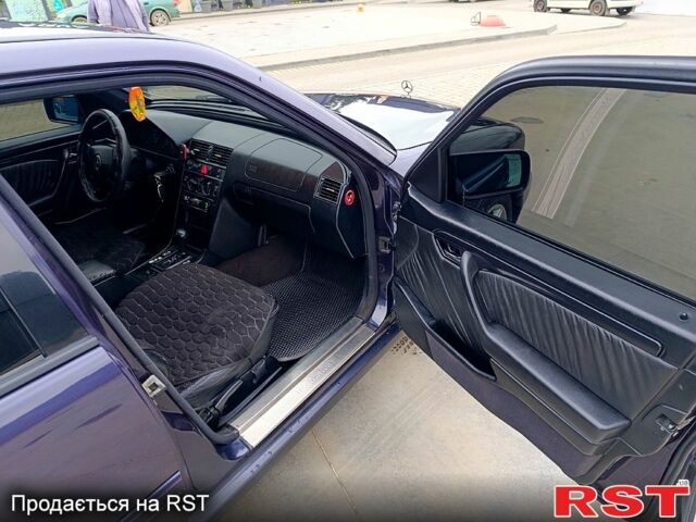 Мерседес Ц-Клас, об'ємом двигуна 2.3 л та пробігом 350 тис. км за 4500 $, фото 7 на Automoto.ua