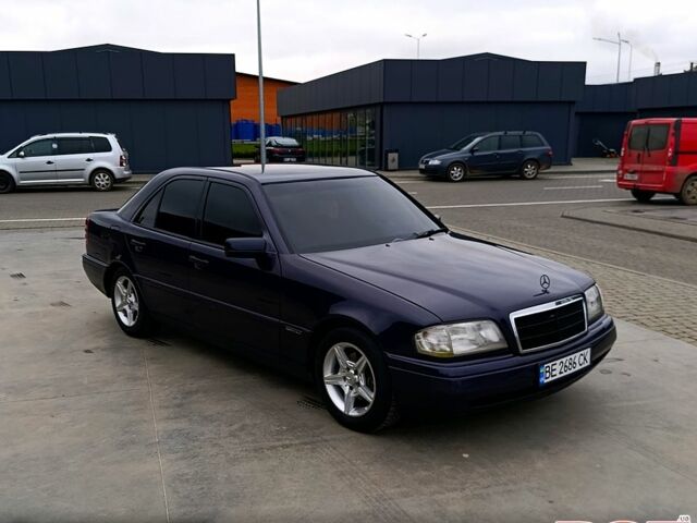 Мерседес Ц-Клас, об'ємом двигуна 2.3 л та пробігом 350 тис. км за 4500 $, фото 2 на Automoto.ua