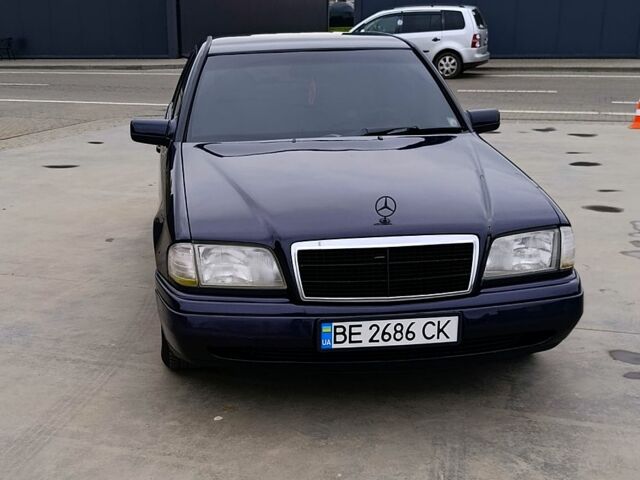 Мерседес Ц-Клас, об'ємом двигуна 2.3 л та пробігом 350 тис. км за 4500 $, фото 1 на Automoto.ua