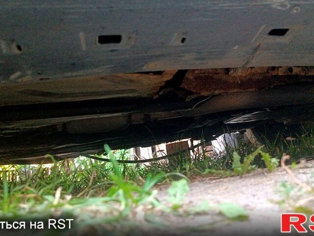 Мерседес Ц-Класс, объемом двигателя 1.8 л и пробегом 540 тыс. км за 900 $, фото 2 на Automoto.ua