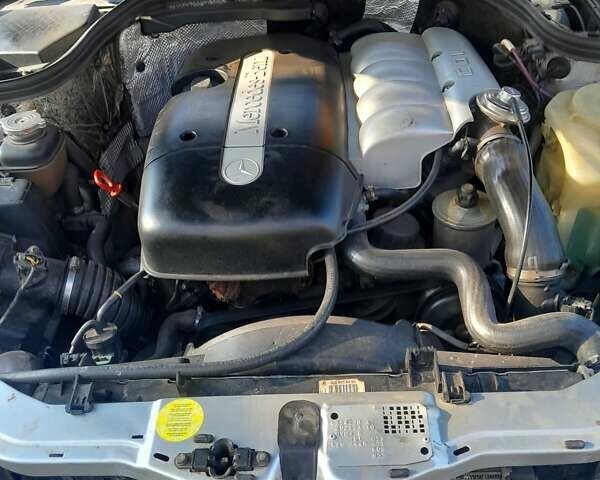 Мерседес Ц-Клас, об'ємом двигуна 0 л та пробігом 400 тис. км за 3300 $, фото 2 на Automoto.ua
