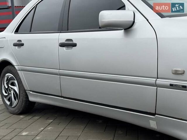 Мерседес Ц-Клас, об'ємом двигуна 2.2 л та пробігом 340 тис. км за 4400 $, фото 4 на Automoto.ua