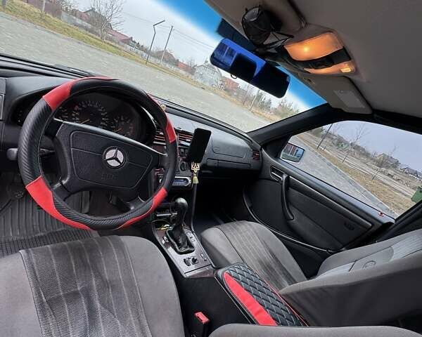 Мерседес Ц-Клас, об'ємом двигуна 2.2 л та пробігом 340 тис. км за 4400 $, фото 15 на Automoto.ua