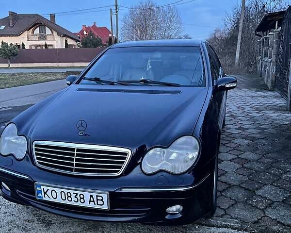 Мерседес Ц-Клас, об'ємом двигуна 2 л та пробігом 208 тис. км за 4650 $, фото 6 на Automoto.ua