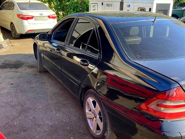 Мерседес Ц-Класс 2001 в Баштанке на Automoto.ua Мерседес Ц-Класс, объемом двигателя 2.2 л и пробегом 250 тыс. км за 3800 $, фото 2 на Automoto.ua