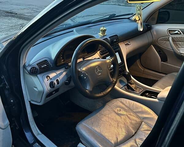 Мерседес Ц-Клас, об'ємом двигуна 2 л та пробігом 208 тис. км за 4650 $, фото 8 на Automoto.ua