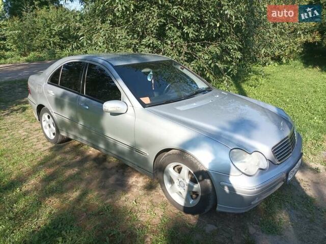 Мерседес Ц-Класс, объемом двигателя 1.8 л и пробегом 212 тыс. км за 5400 $, фото 1 на Automoto.ua