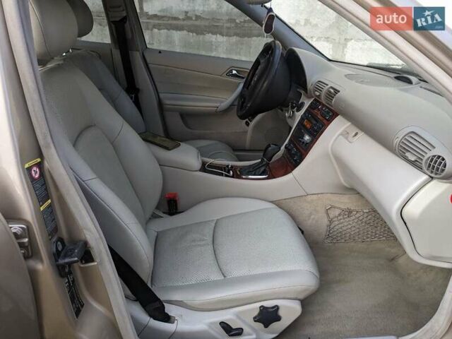 Мерседес Ц-Класс, объемом двигателя 1.8 л и пробегом 340 тыс. км за 6000 $, фото 12 на Automoto.ua