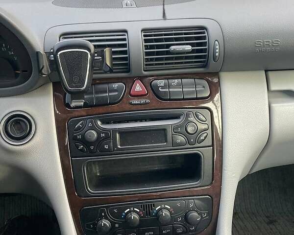Мерседес Ц-Класс, объемом двигателя 1.8 л и пробегом 270 тыс. км за 5499 $, фото 13 на Automoto.ua