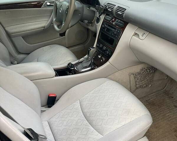 Мерседес Ц-Класс, объемом двигателя 1.8 л и пробегом 270 тыс. км за 5499 $, фото 14 на Automoto.ua