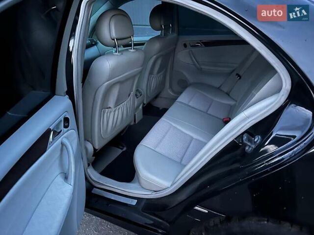 Мерседес Ц-Класс, объемом двигателя 1.8 л и пробегом 211 тыс. км за 6500 $, фото 2 на Automoto.ua