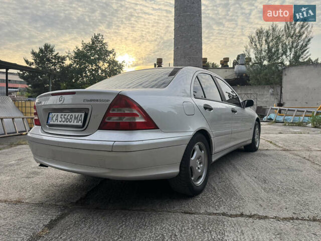 Мерседес Ц-Класс, объемом двигателя 1.8 л и пробегом 205 тыс. км за 6800 $, фото 4 на Automoto.ua