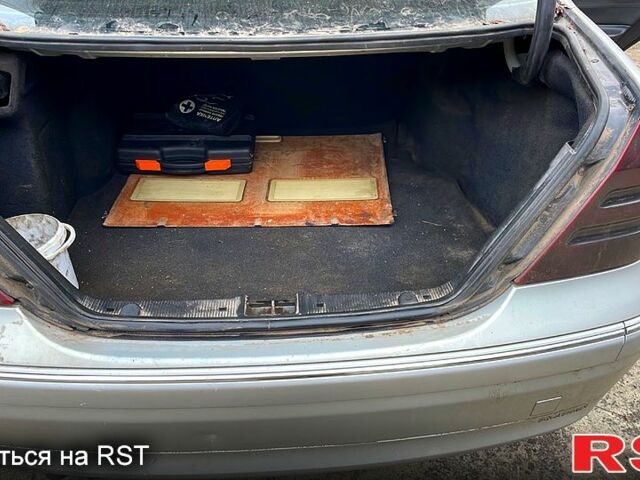 Мерседес Ц-Клас, об'ємом двигуна 2.6 л та пробігом 390 тис. км за 1700 $, фото 3 на Automoto.ua