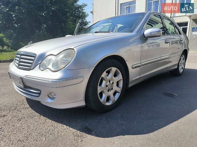 Мерседес Ц-Класс, объемом двигателя 2.15 л и пробегом 260 тыс. км за 4999 $, фото 7 на Automoto.ua
