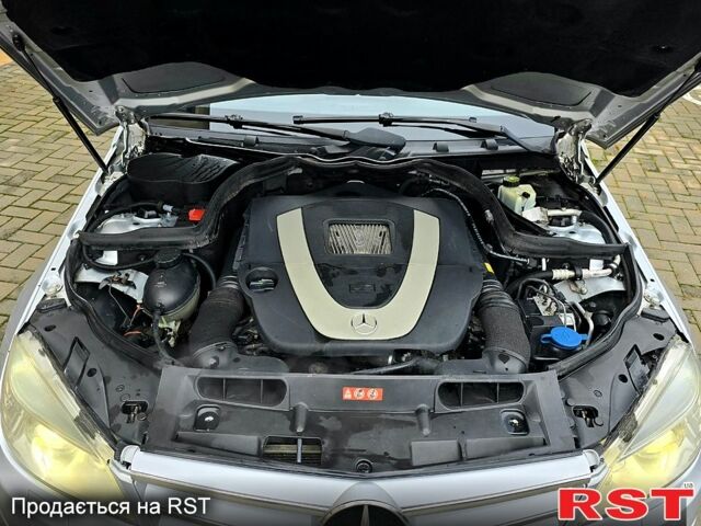 Мерседес Ц-Клас, об'ємом двигуна 3 л та пробігом 190 тис. км за 8200 $, фото 10 на Automoto.ua