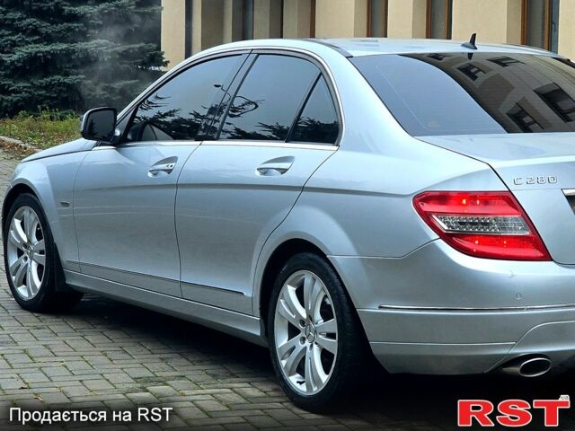 Мерседес Ц-Клас, об'ємом двигуна 3 л та пробігом 190 тис. км за 8200 $, фото 1 на Automoto.ua