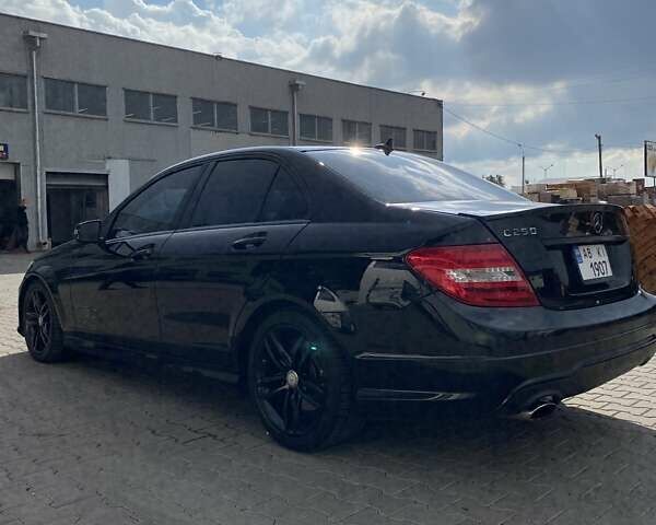 Мерседес Ц-Класс, объемом двигателя 1.8 л и пробегом 167 тыс. км за 13700 $, фото 6 на Automoto.ua