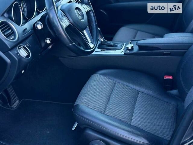 Мерседес Ц-Класс, объемом двигателя 2.2 л и пробегом 206 тыс. км за 12400 $, фото 41 на Automoto.ua
