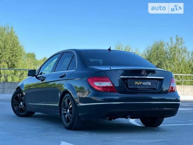 Мерседес Ц-Класс, объемом двигателя 2.2 л и пробегом 206 тыс. км за 12400 $, фото 22 на Automoto.ua