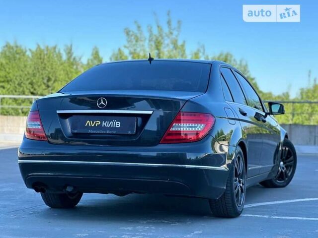 Мерседес Ц-Класс, объемом двигателя 2.2 л и пробегом 206 тыс. км за 12400 $, фото 15 на Automoto.ua