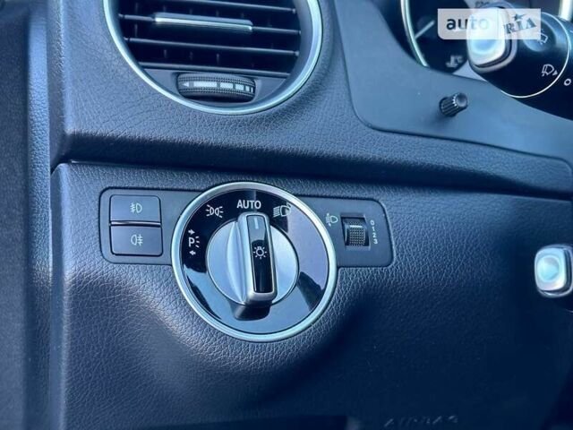 Мерседес Ц-Класс, объемом двигателя 2.2 л и пробегом 206 тыс. км за 12400 $, фото 40 на Automoto.ua