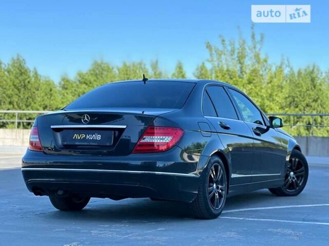 Мерседес Ц-Класс, объемом двигателя 2.2 л и пробегом 206 тыс. км за 12400 $, фото 11 на Automoto.ua