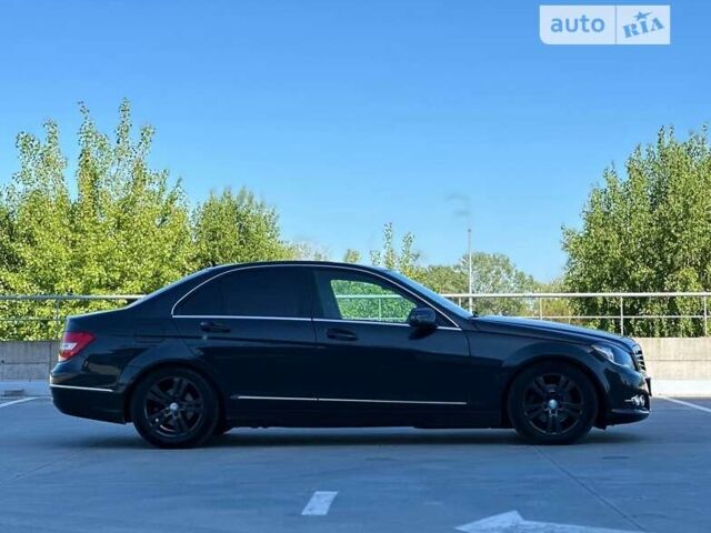 Мерседес Ц-Класс, объемом двигателя 2.2 л и пробегом 206 тыс. км за 12400 $, фото 8 на Automoto.ua