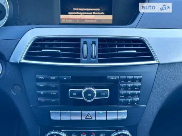 Мерседес Ц-Класс, объемом двигателя 2.2 л и пробегом 206 тыс. км за 12400 $, фото 48 на Automoto.ua