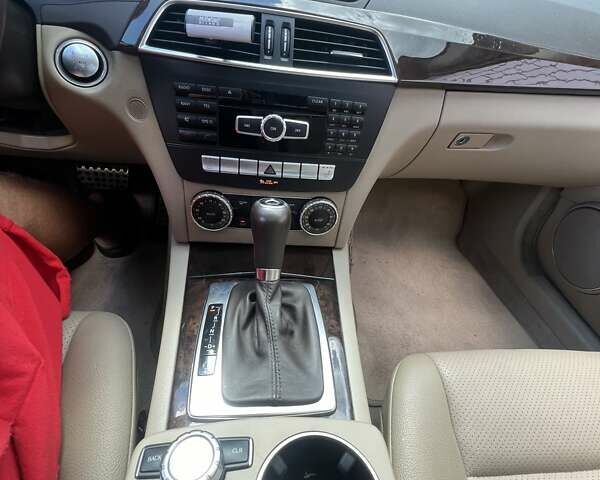Мерседес Ц-Класс, объемом двигателя 1.8 л и пробегом 136 тыс. км за 14500 $, фото 28 на Automoto.ua