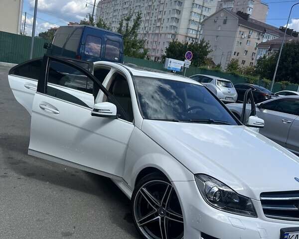 Мерседес Ц-Класс, объемом двигателя 1.8 л и пробегом 136 тыс. км за 14500 $, фото 20 на Automoto.ua
