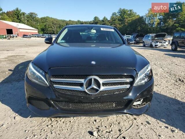 Мерседес Ц-Класс, объемом двигателя 1.99 л и пробегом 63 тыс. км за 3500 $, фото 4 на Automoto.ua