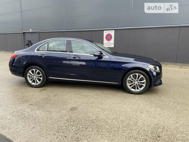 Мерседес Ц-Класс, объемом двигателя 2 л и пробегом 52 тыс. км за 22777 $, фото 2 на Automoto.ua