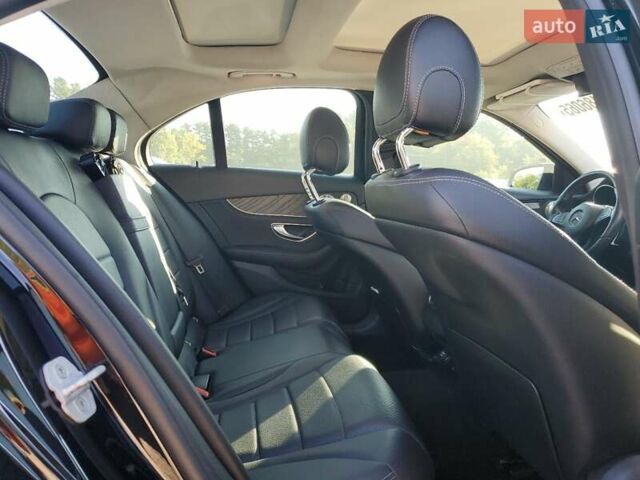 Мерседес Ц-Класс, объемом двигателя 1.99 л и пробегом 63 тыс. км за 3500 $, фото 9 на Automoto.ua