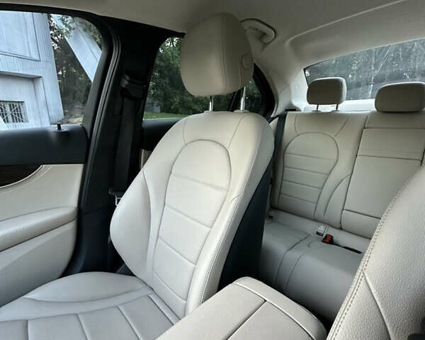 Мерседес Ц-Класс, объемом двигателя 2 л и пробегом 140 тыс. км за 17900 $, фото 20 на Automoto.ua