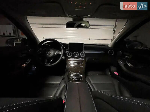 Мерседес Ц-Класс, объемом двигателя 2 л и пробегом 53 тыс. км за 26990 $, фото 2 на Automoto.ua