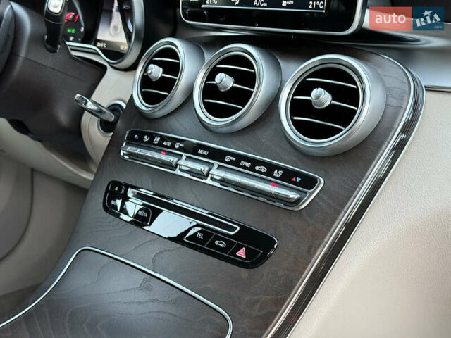 Мерседес Ц-Класс 2018 в Киеве на Automoto.ua Мерседес Ц-Класс, объемом двигателя 2 л и пробегом 37 тыс. км за 27990 $, фото 50 на Automoto.ua