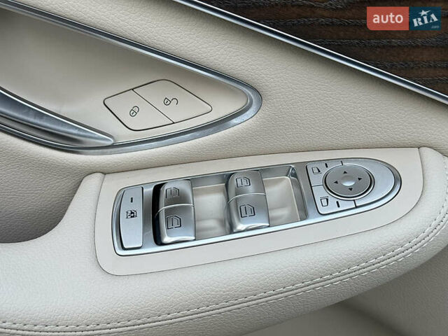 Мерседес Ц-Класс 2018 в Киеве на Automoto.ua Мерседес Ц-Класс, объемом двигателя 2 л и пробегом 37 тыс. км за 27990 $, фото 19 на Automoto.ua