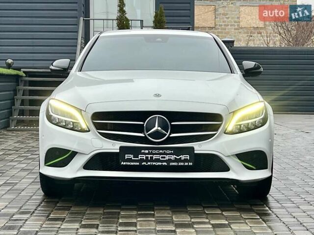 Мерседес Ц-Класс, объемом двигателя 1.6 л и пробегом 111 тыс. км за 26900 $, фото 1 на Automoto.ua