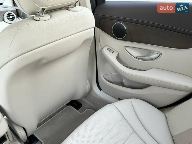 Мерседес Ц-Класс 2018 в Киеве на Automoto.ua Мерседес Ц-Класс, объемом двигателя 2 л и пробегом 37 тыс. км за 27990 $, фото 27 на Automoto.ua