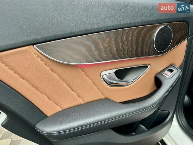 Мерседес Ц-Класс, объемом двигателя 1.6 л и пробегом 111 тыс. км за 26900 $, фото 26 на Automoto.ua