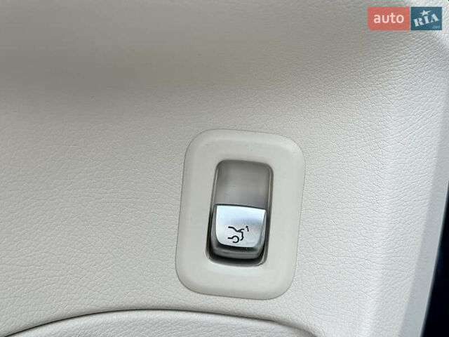 Мерседес Ц-Класс 2018 в Киеве на Automoto.ua Мерседес Ц-Класс, объемом двигателя 2 л и пробегом 37 тыс. км за 27990 $, фото 18 на Automoto.ua