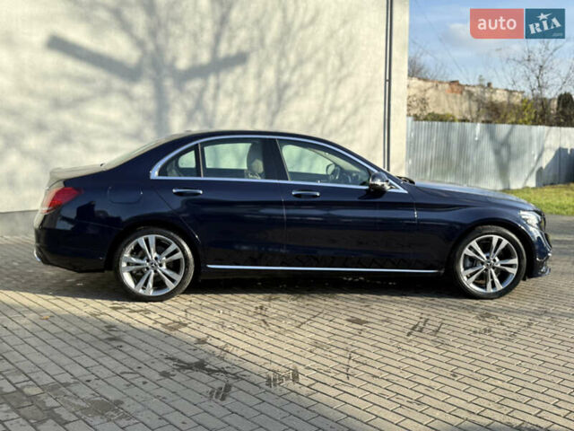 Мерседес Ц-Класс, объемом двигателя 2 л и пробегом 29 тыс. км за 28500 $, фото 4 на Automoto.ua