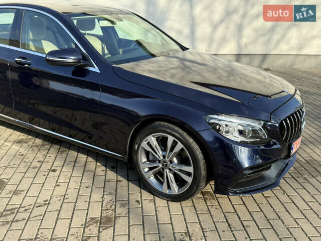 Мерседес Ц-Класс, объемом двигателя 2 л и пробегом 29 тыс. км за 28500 $, фото 3 на Automoto.ua